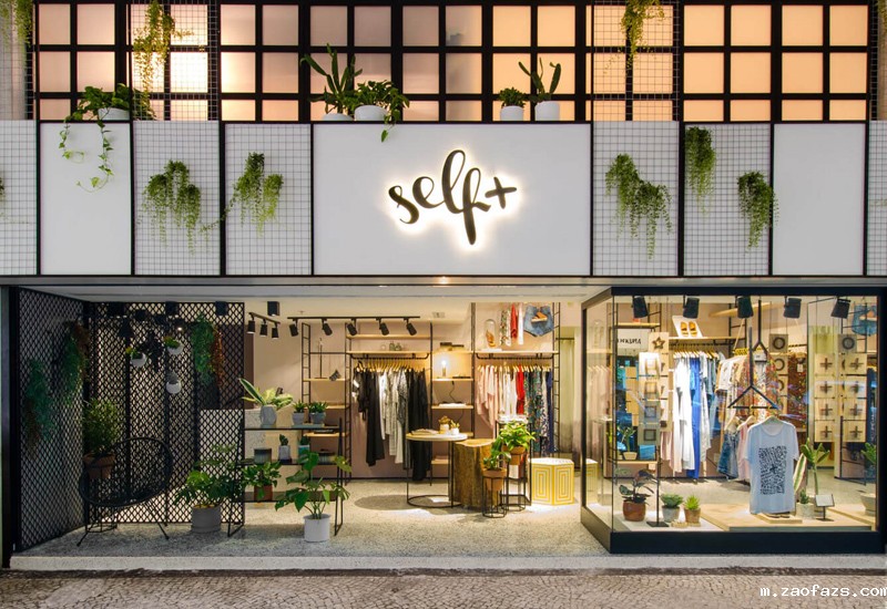 120平米品牌服装店装修效果图