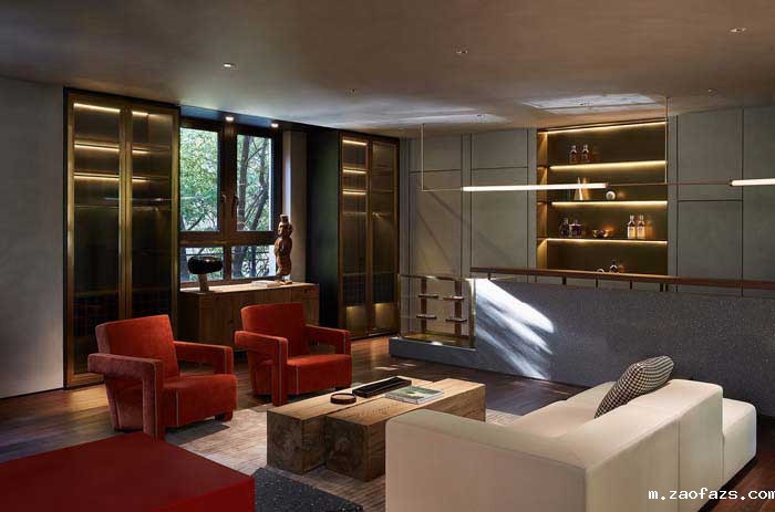 350平米郑州男装店设计效果图