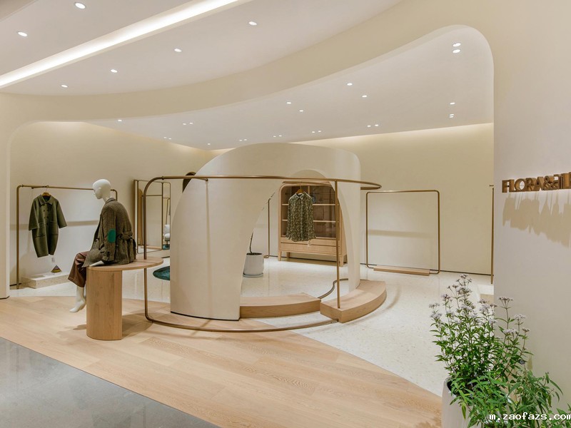 120平米现代简约风服装店装修设计