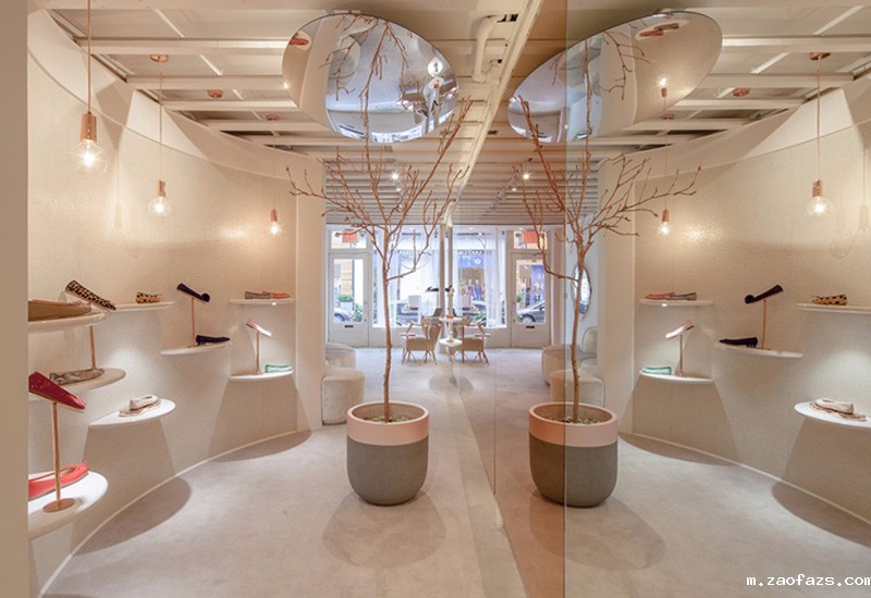 260平米服装店设计装修效果图