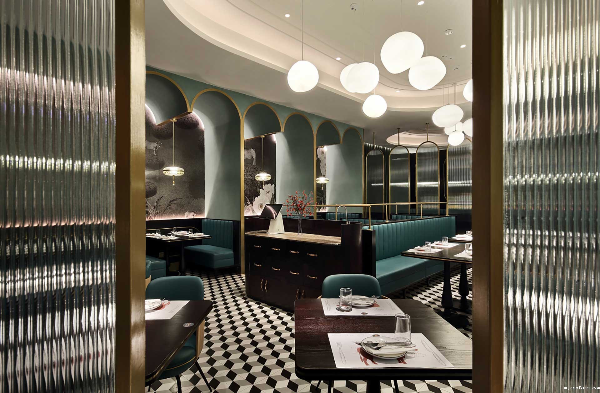 300平米牛扒店装修设计效果图