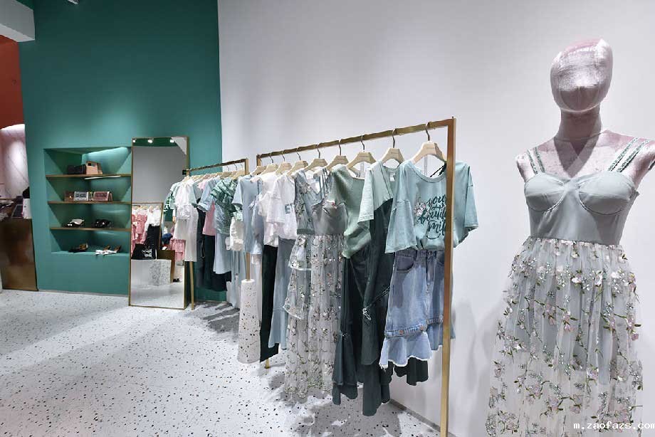 280平米女装专卖店装修设计效果图